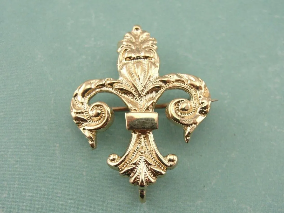 Antique Fleur De Lis Brooch in Fine Chased Gold