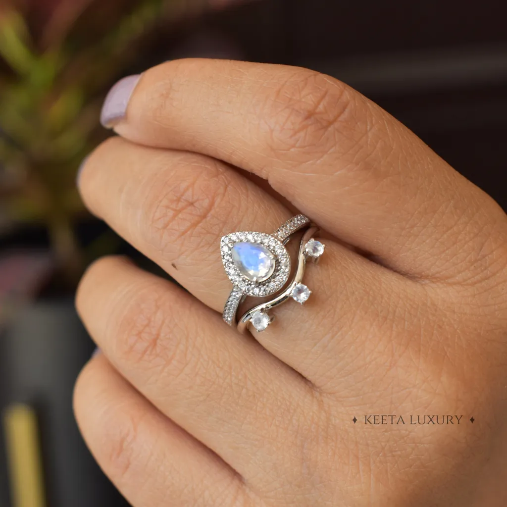 Celestial Dream - Moonstone Ring