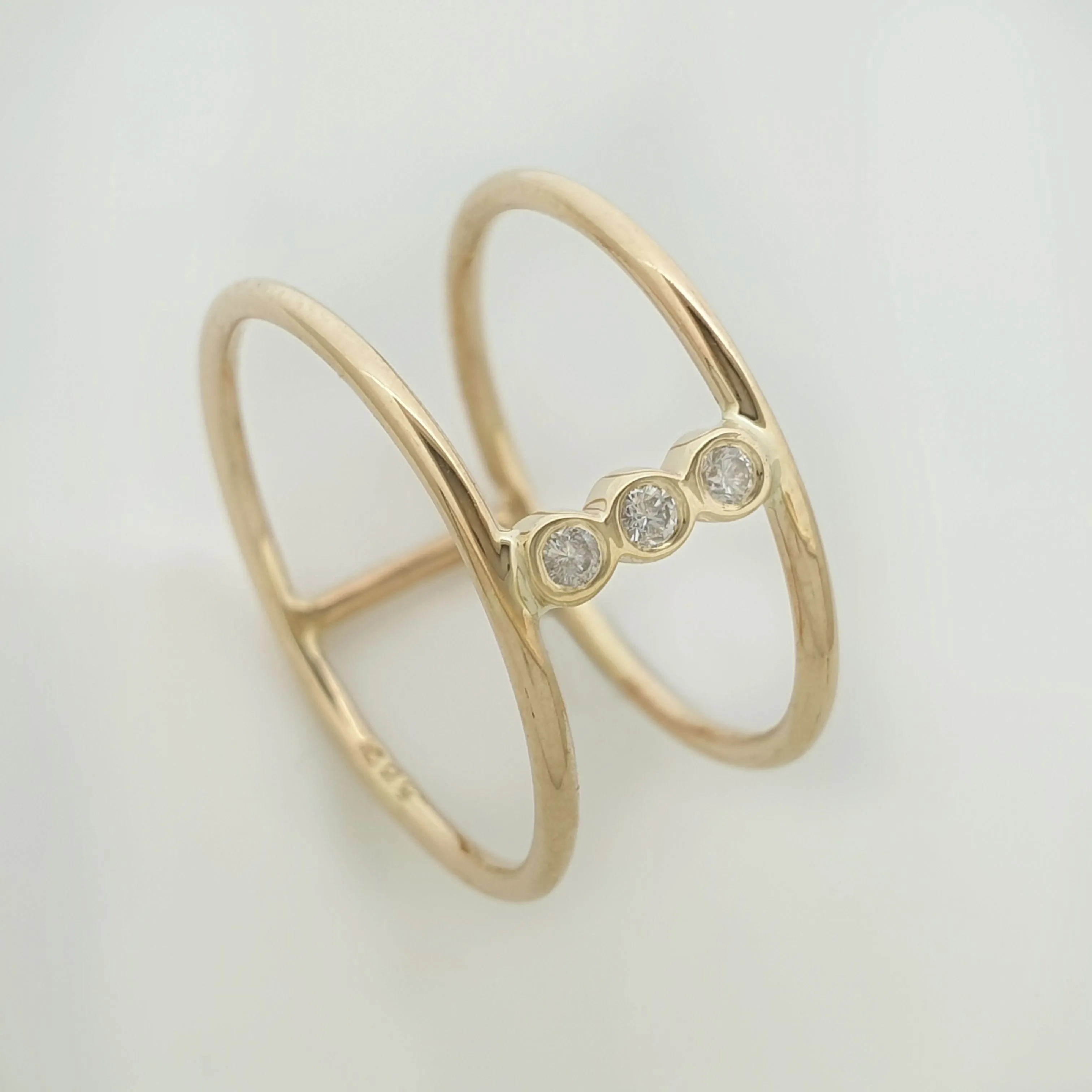 Double diamond ring minimalist