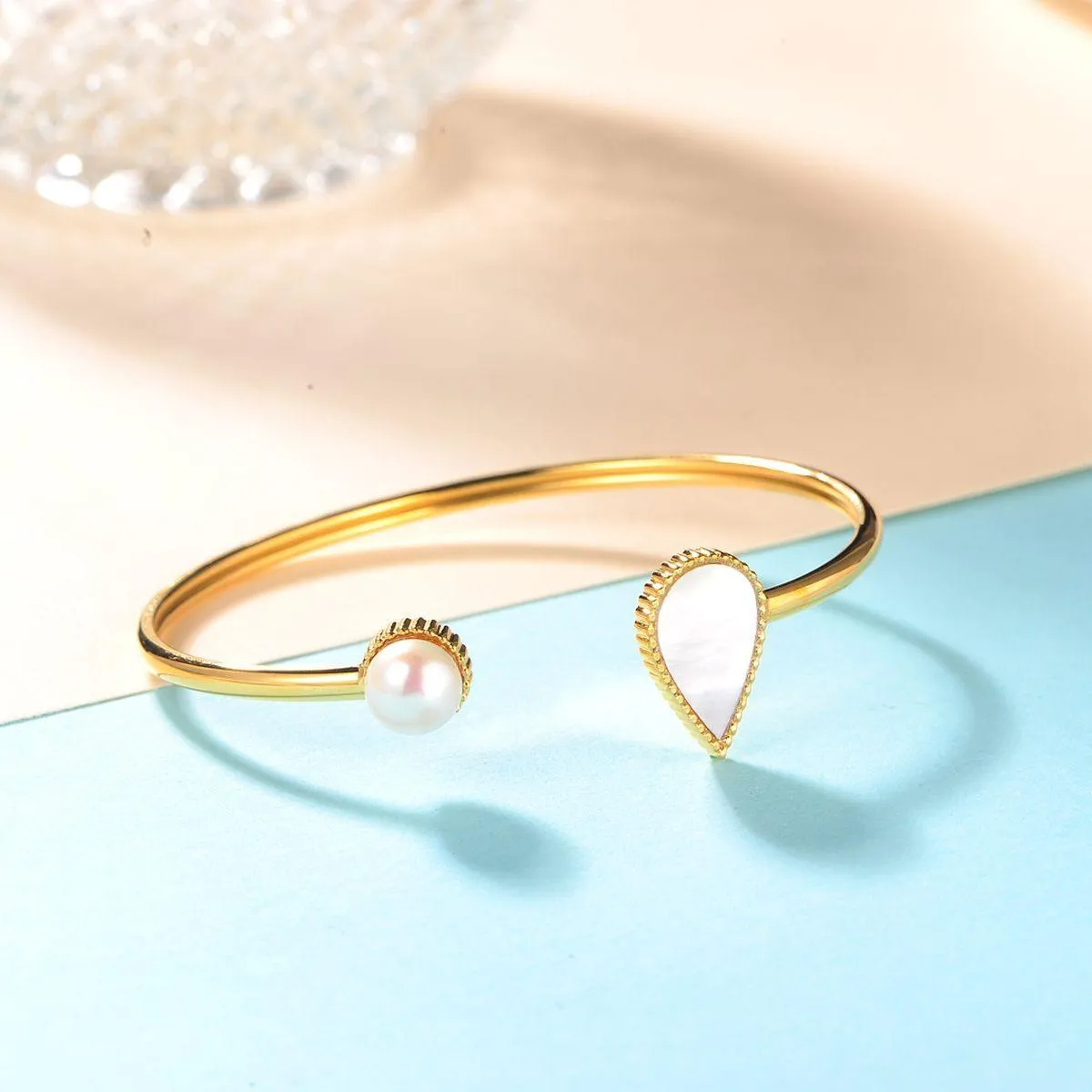 Drop / Bangle Pearl Gold