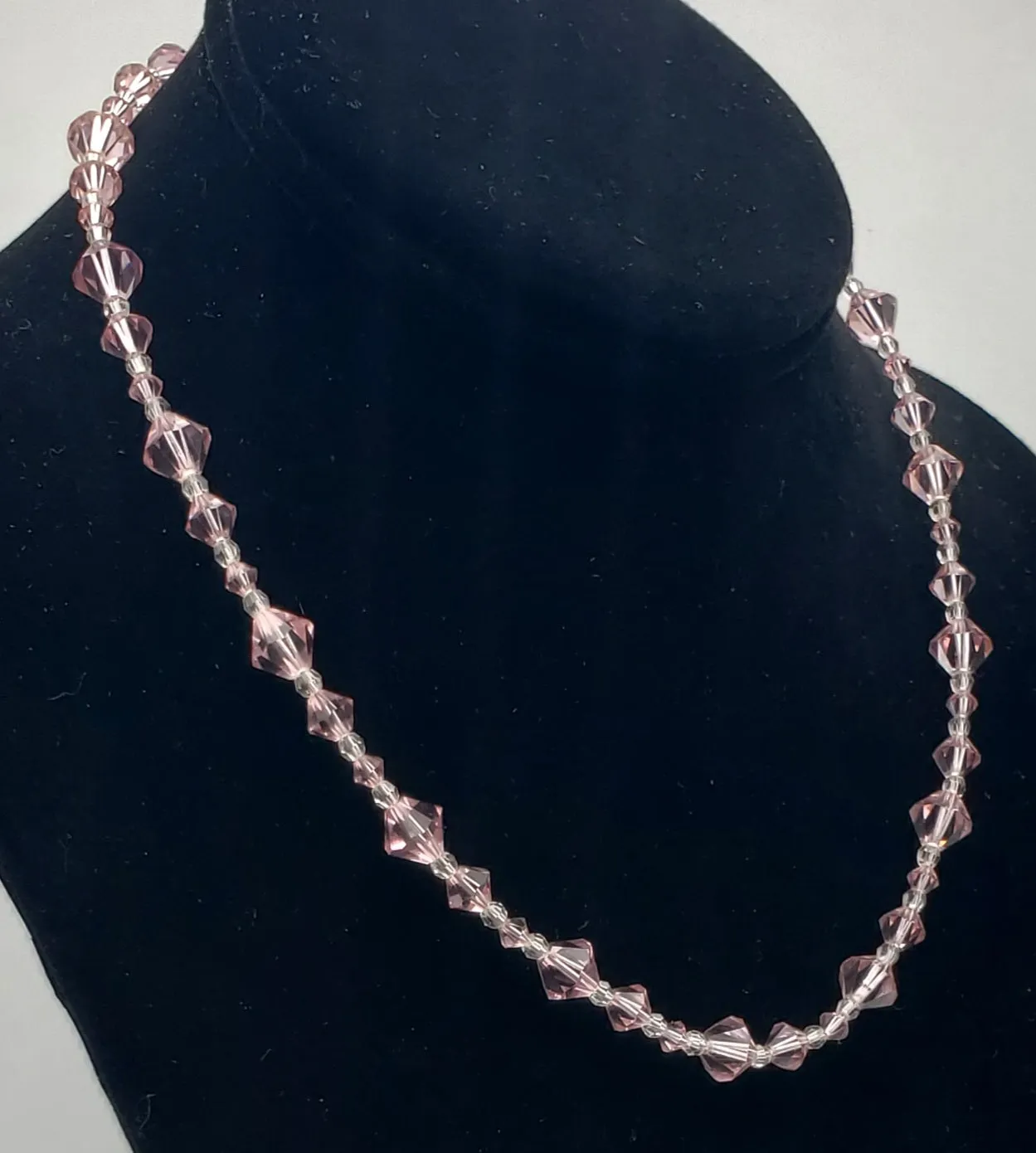 Faceted Cut Crystal Pink Glass Beaded Necklace with 10kt Gold Clasp - 16.5"