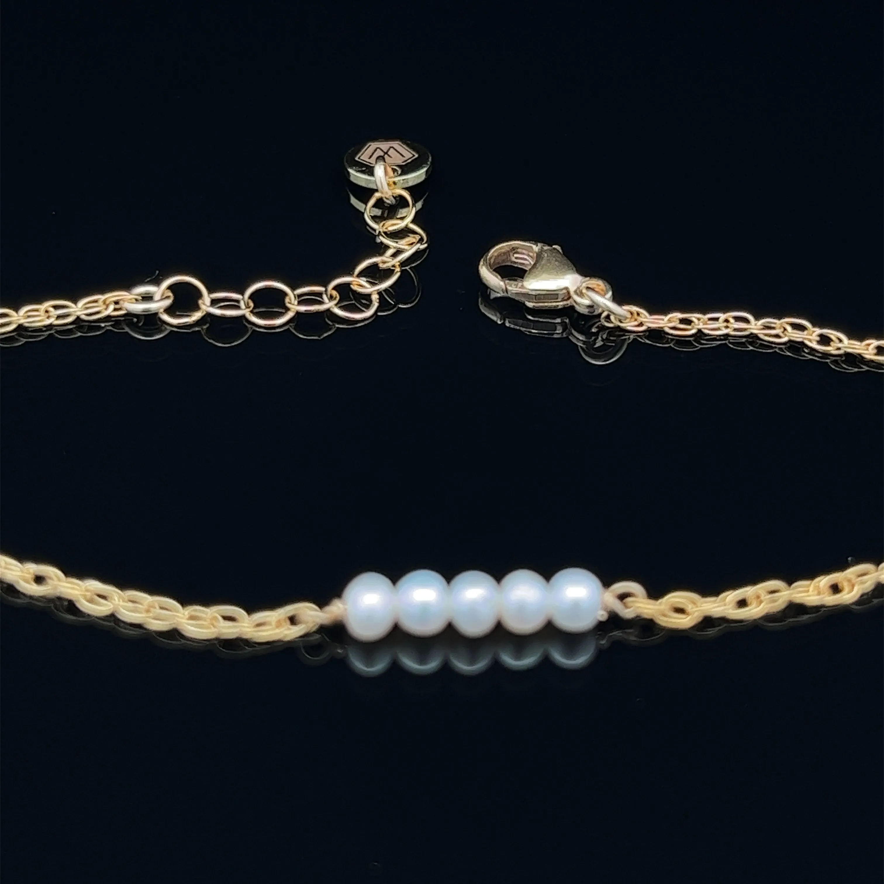 five-bar baby pearl bracelet