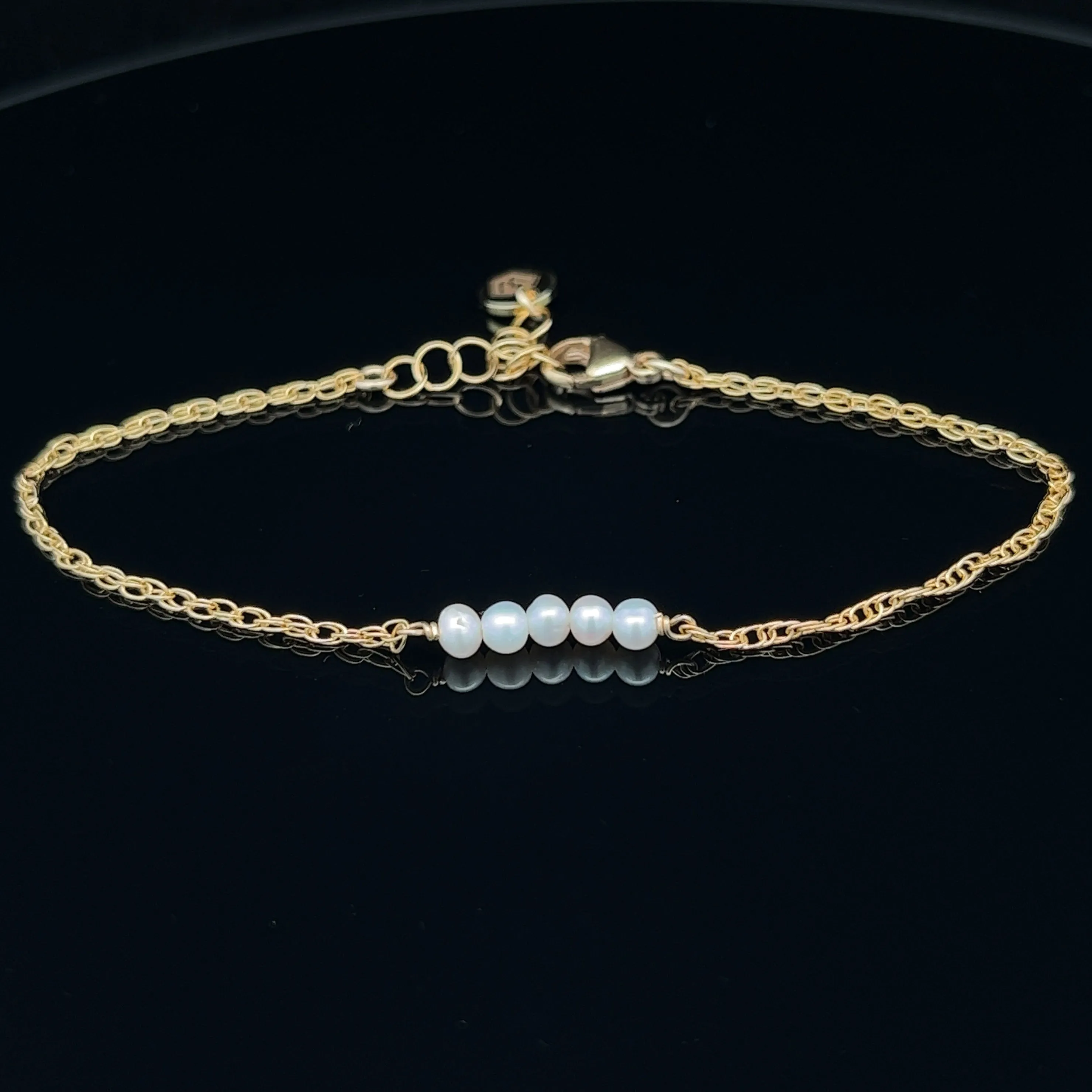 five-bar baby pearl bracelet