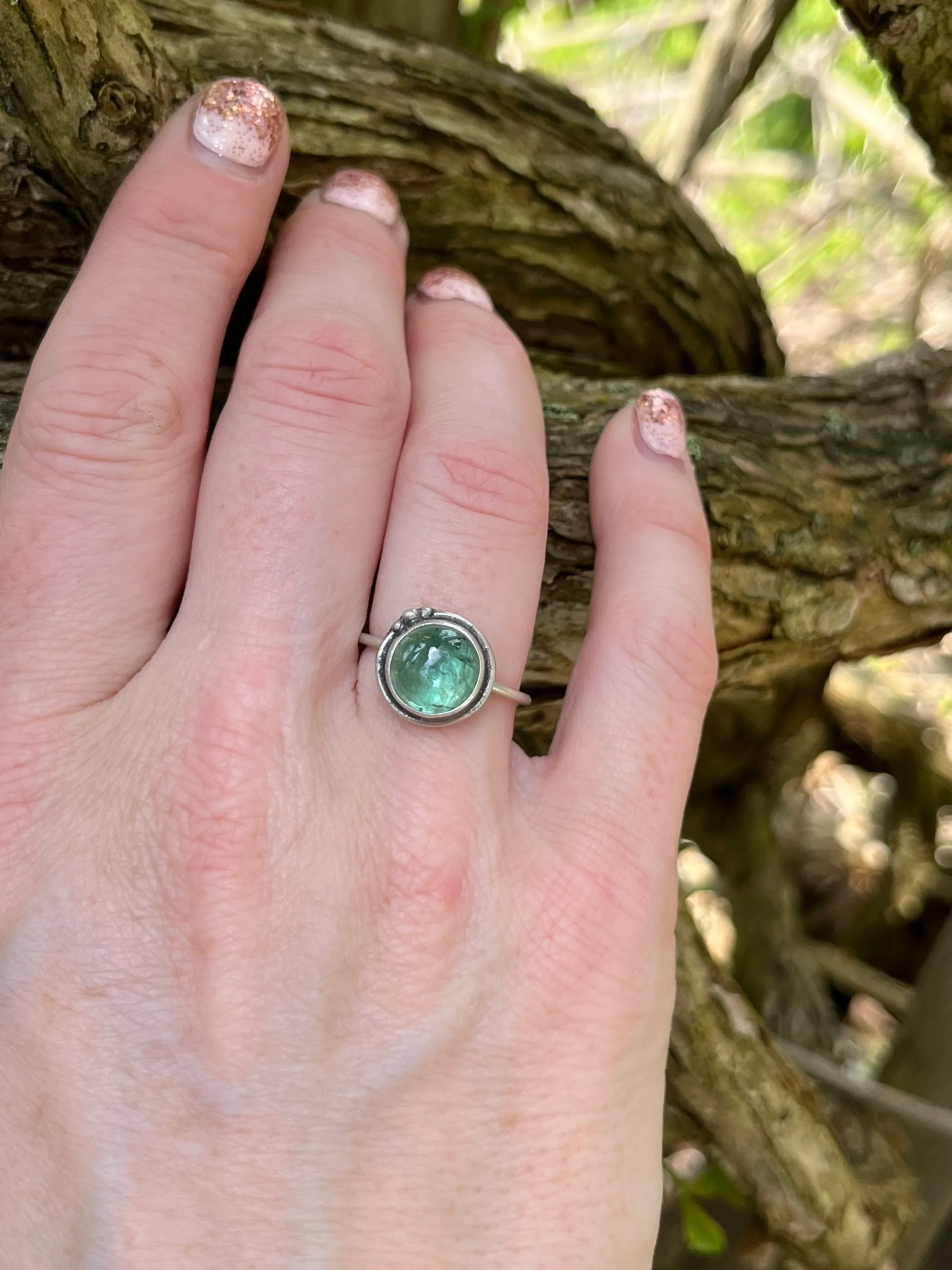 Green Kyanite Round Ring with Tiny Granules