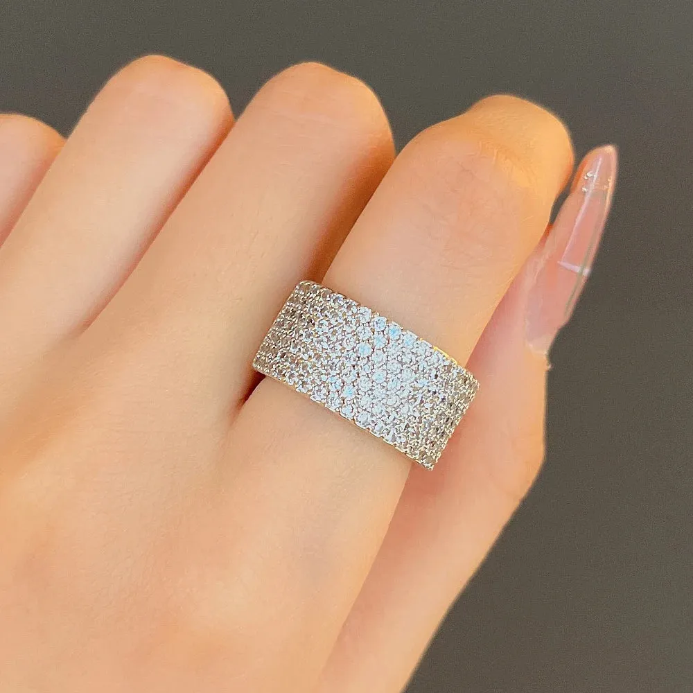 Huitan Paved CZ High Quality Silver Color Female Ring Simple Design Bling Bride Wedding Fancy Party Jewelry for Women