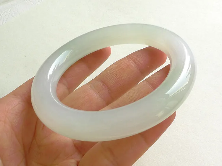 Natural Jade Bangle Jadeite Bangle Internal Diameter 58mm BER570