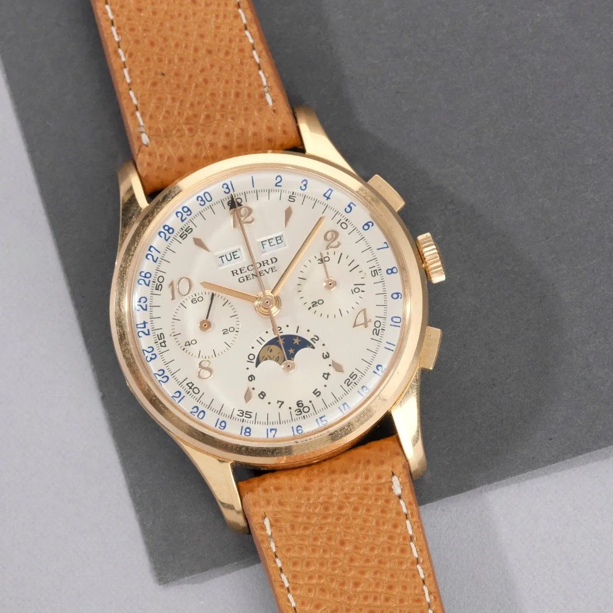 NOS 1950s Record Triple Date Moonphase Gold Chronograph Valjoux 88