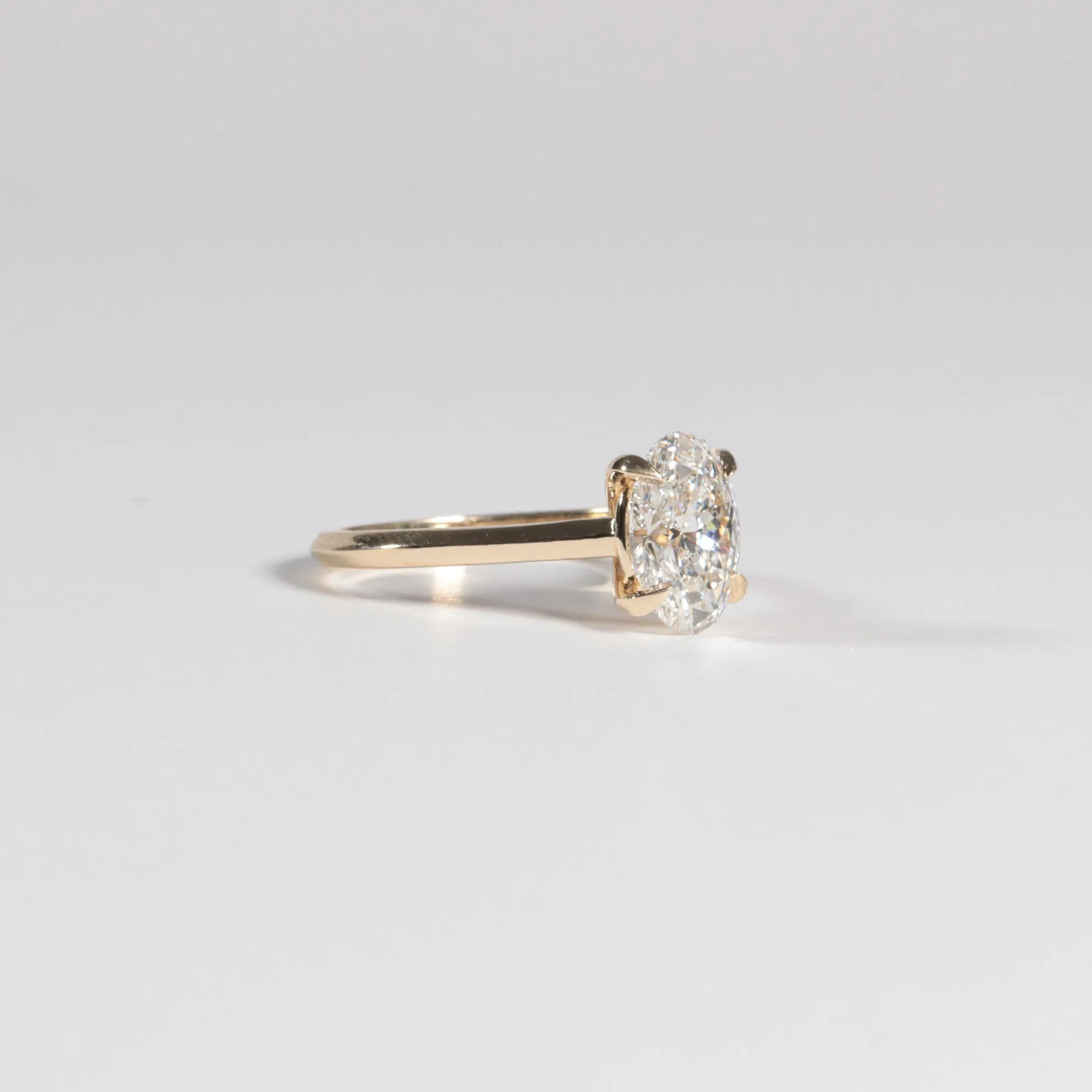 Signature Solitaire - Lab Grown Oval