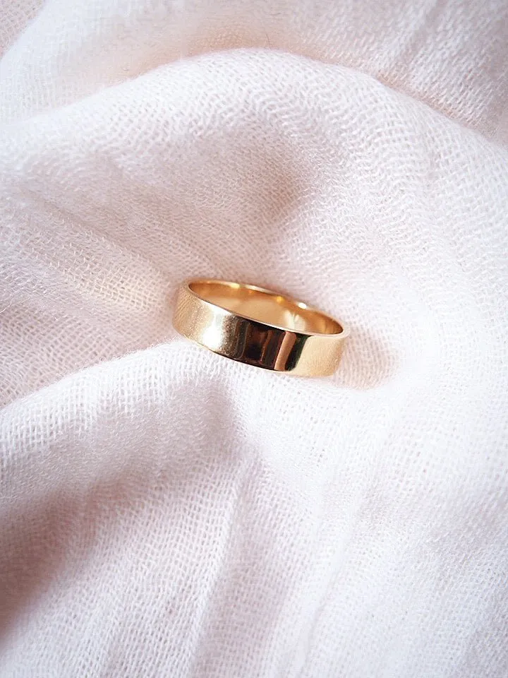 Thick Gold Flat Band Ring - Haloa