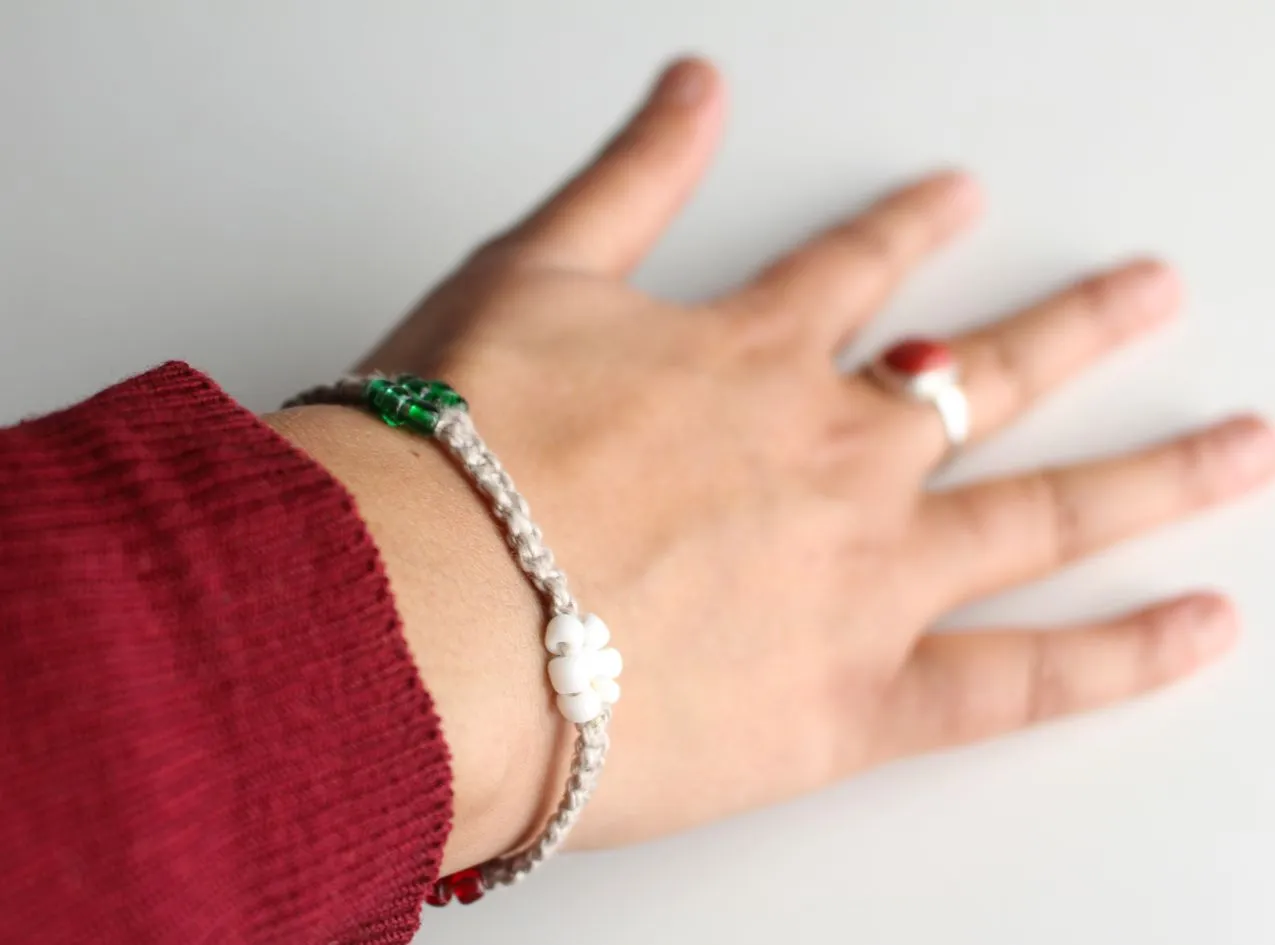 Tricolor Glass Beads Hemp Bracelet