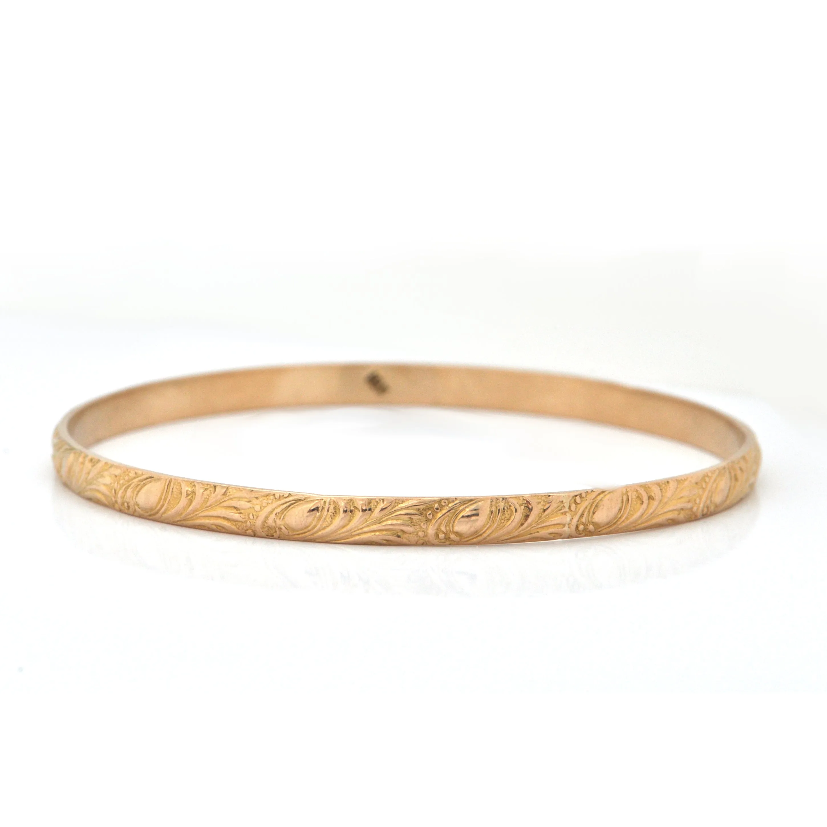 Vintage 18K Yellow Gold Bangle Bracelet with Leaf Motif