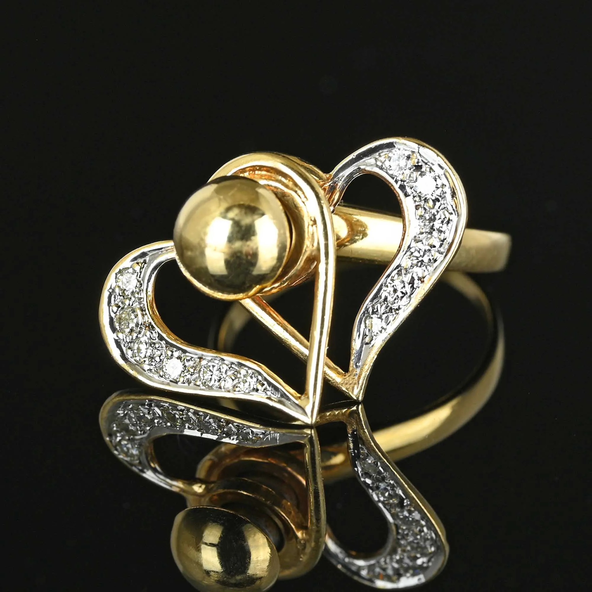 Vintage Spinning Diamond Heart Ring in 14K Gold