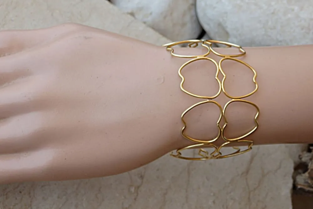 Wire open bracelet